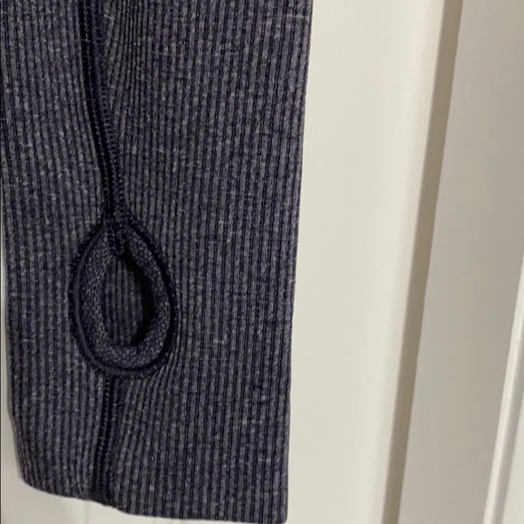 Lululemon top - Picture 3 of 7